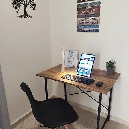 Lägenhet Comfort Holidays Messíni