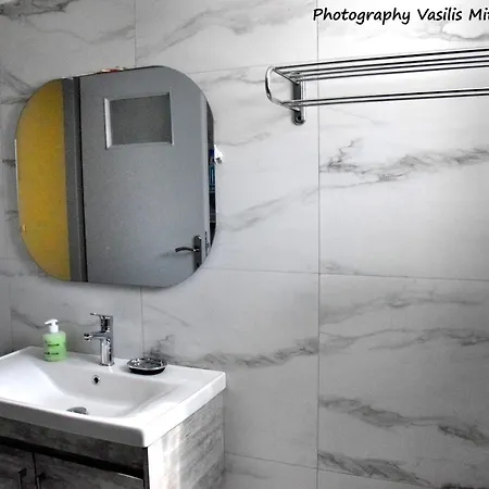 アパート Comfort Holidays Messíni